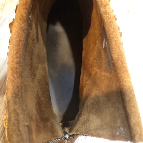 Brown boots with fringe - Picture 5 of 7